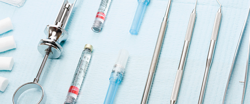 インプラント手術の痛みを抑える麻酔と鎮静法